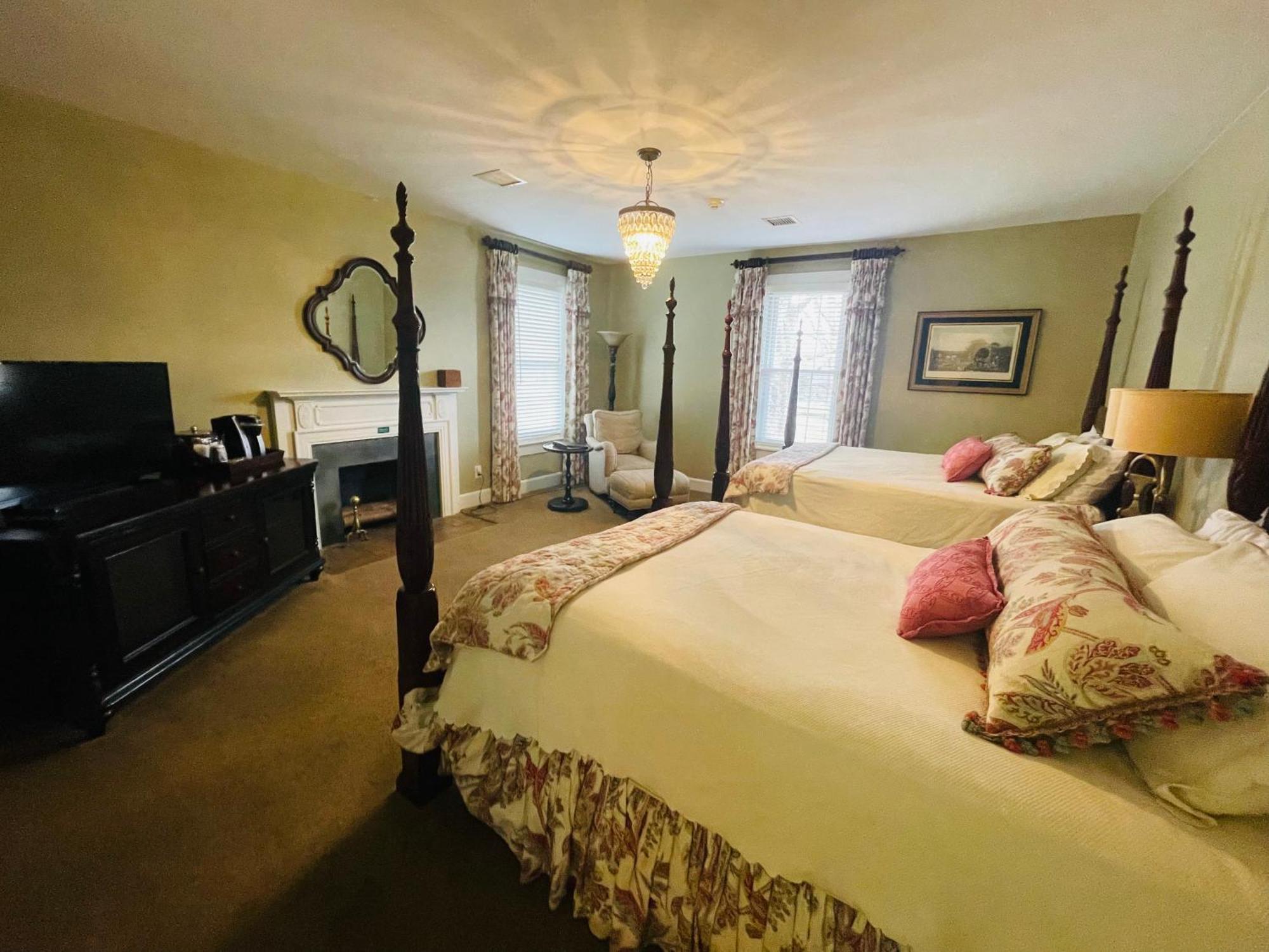 Apartamento Excelsior At The Manor House Clemmons Exterior foto
